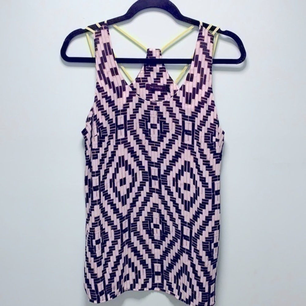 The Limited sleeveless blouse size Medium